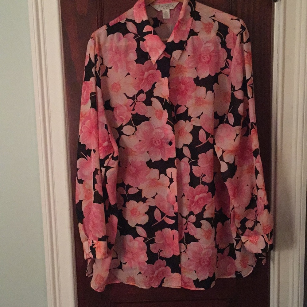 Floral lightweight blouse